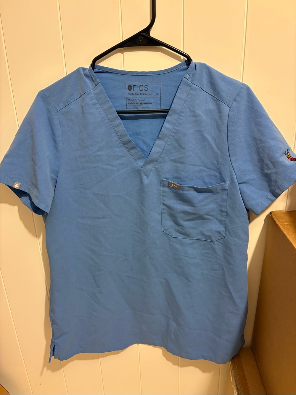 Figs Scrub Top in Blue